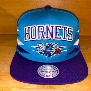 Hornets SnapBack Mitchell & Ness hardwood classic